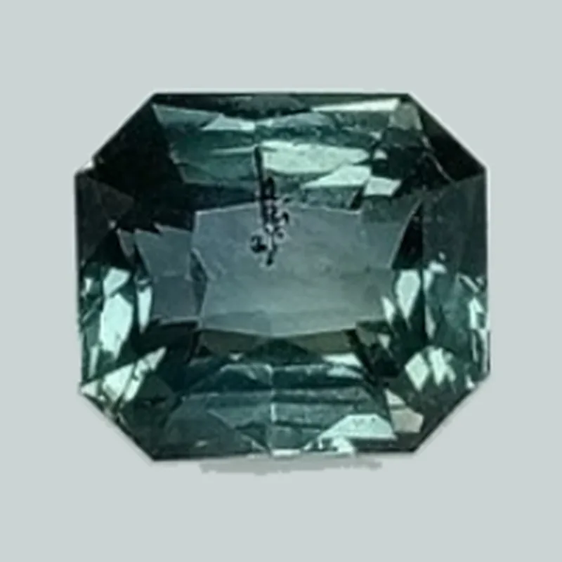 Saphir vert-bleu octogonal de 1,74 ct